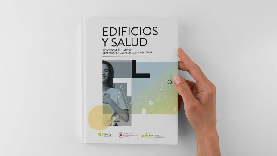 Portada del llibre. Autoria: COAATGR