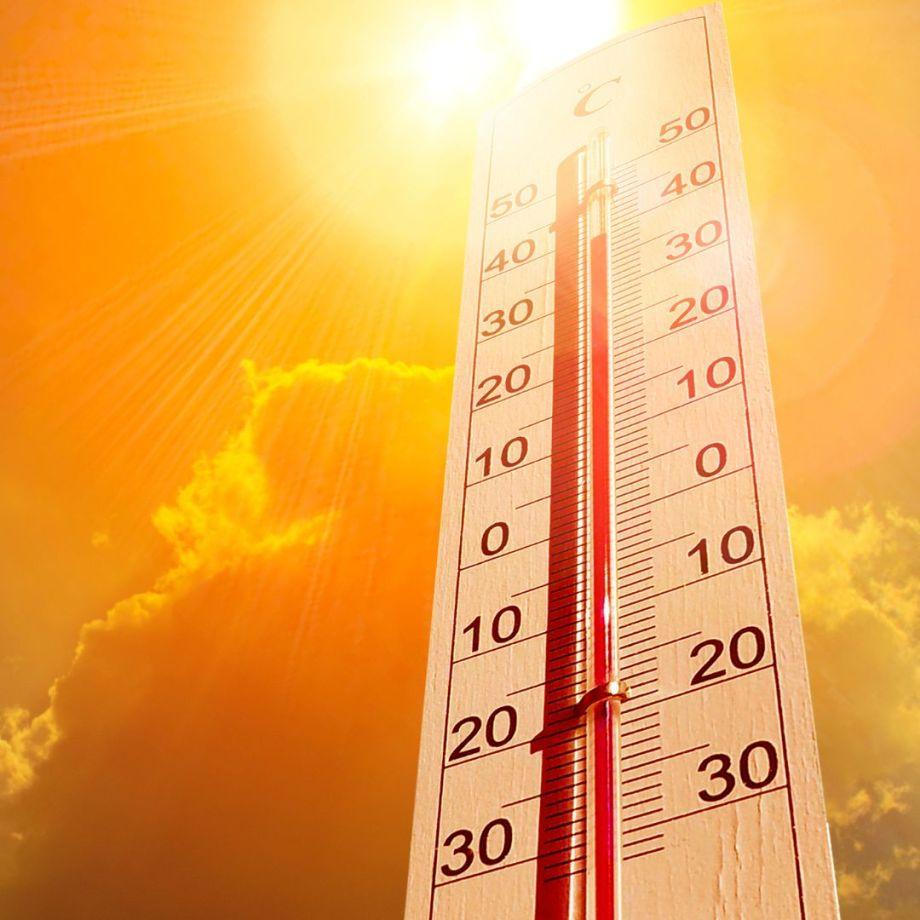 Termómetre marcant temperatures altes. Font: Canva